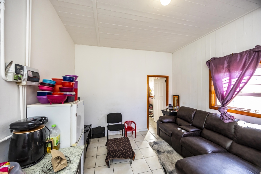 6 Bedroom Property for Sale in Quigney Eastern Cape